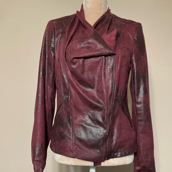 Grace Elements Red Faux Leather Jacket with Waterfall Lapels - size Small - Picture 8 of 14